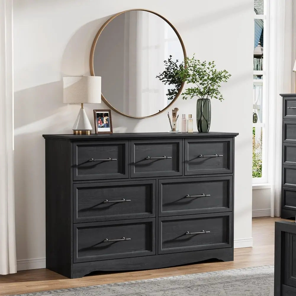 Bedroom Set 7 Drawer Dresser And 6 Drawer Dresser Nightstands Charging Station