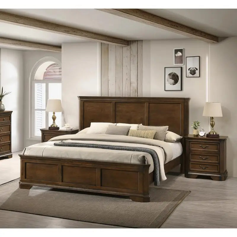 Traditional 3 Piece Wood Bedroom Set With Queen Panel Bed